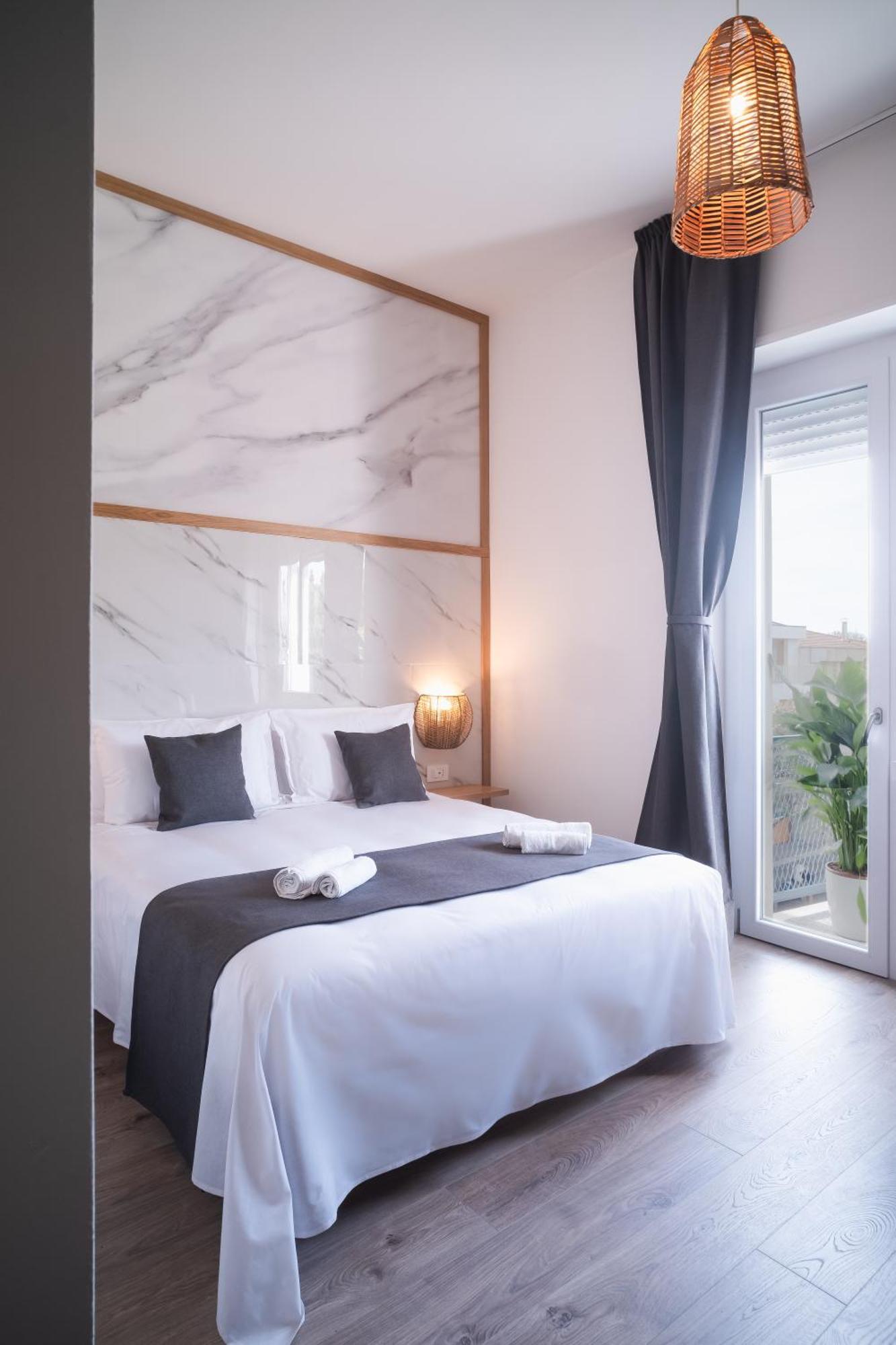 New Elegance Suites Guesthouse Ористано Экстерьер фото